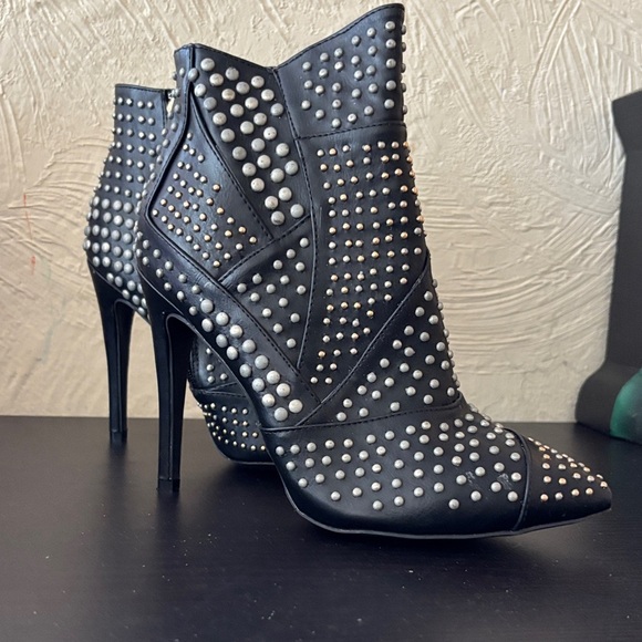 Liliana Black Studded Ankle Booties - Picture 1 of 4